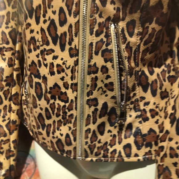 Vigoss Women Size M Leopard Print Faux Leather Jacket/. Coat - Picture 5 of 8